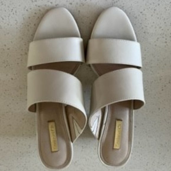9M Louise et Cie, off white strappy open toe slide - Picture 4 of 9